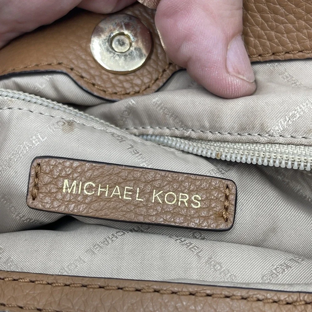 Michael Kors Jet Set Travel Beige Signature MK Logo Chain Shoulder‎ Tote Bag - Picture 12 of 16